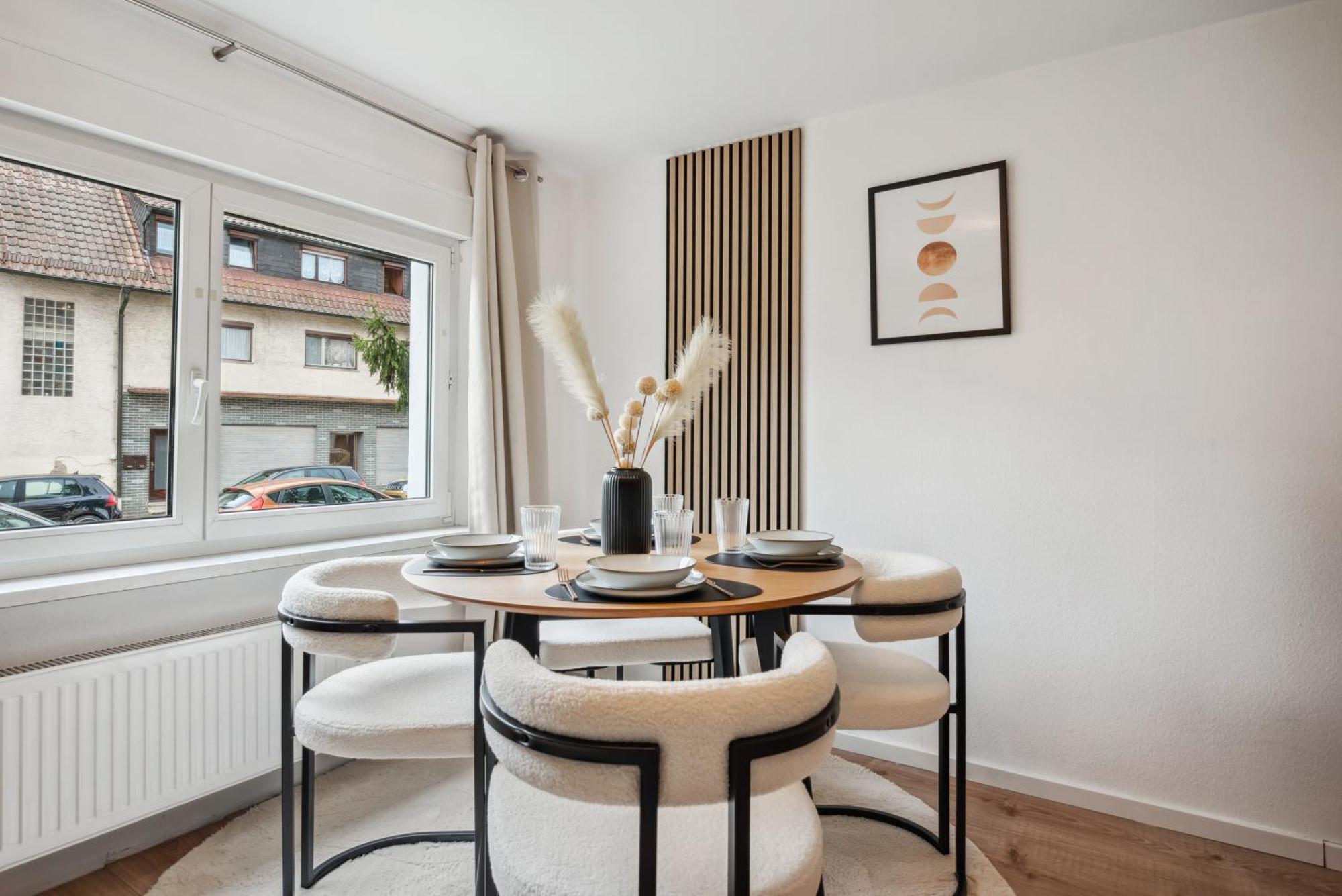 Malu Rooms - Ruhige Lage, Erdgeschoss, Smarttv, Netflix, 24H Checkin, Ludwigsburg Esterno foto