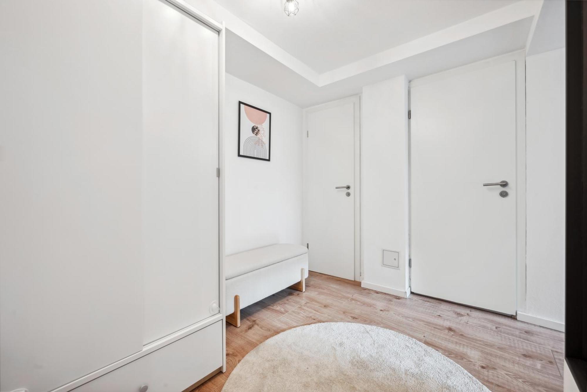 Malu Rooms - Ruhige Lage, Erdgeschoss, Smarttv, Netflix, 24H Checkin, Ludwigsburg Esterno foto